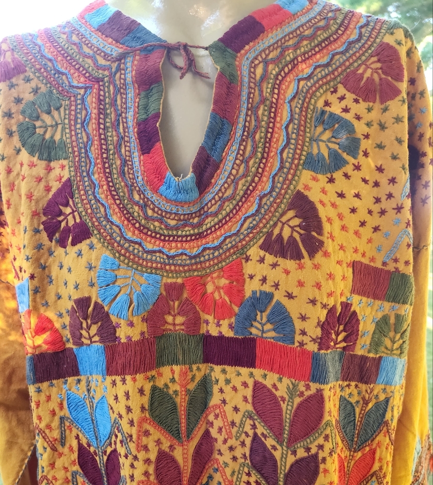 Hand Embroidered Tunic - Picture 3 of 9